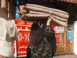 Typická muslimka na nákupech